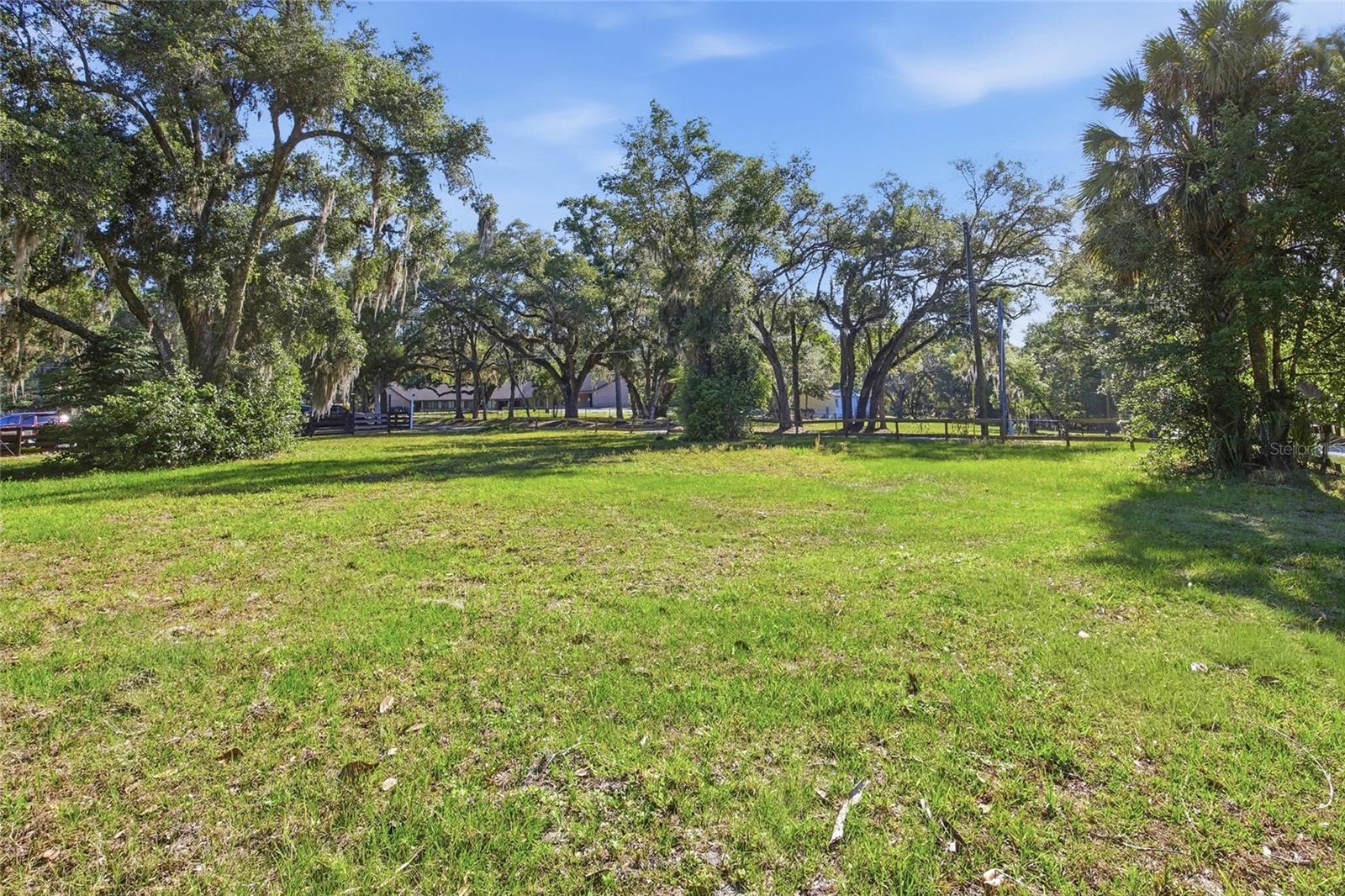 Details for 105 Hermosa Street, LADY LAKE, FL 32159