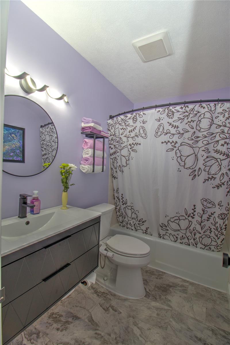 Image 9 of 19 For 1640 40th Avenue 204