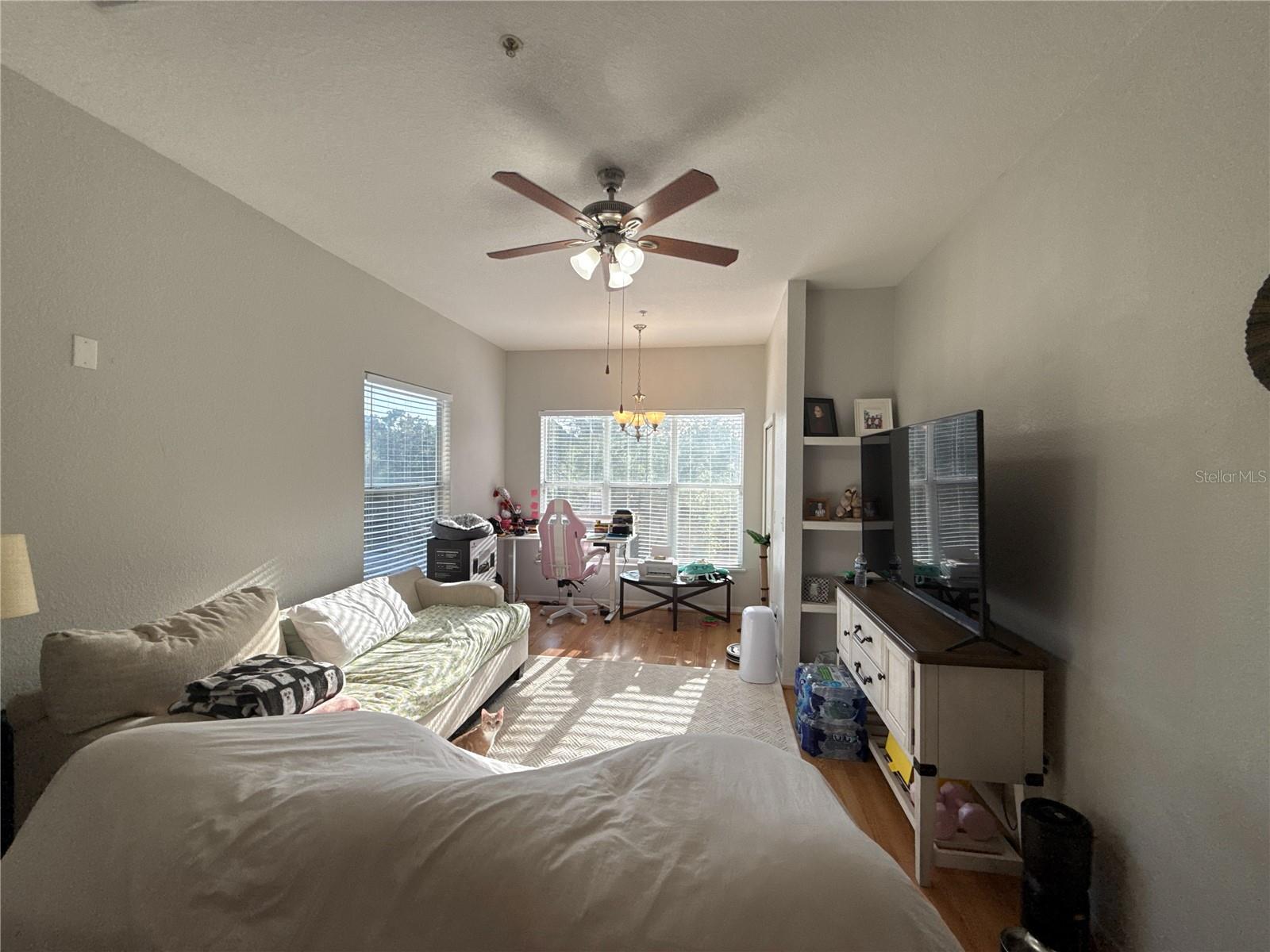 Image 8 of 24 For 8927 Legacy Court 302