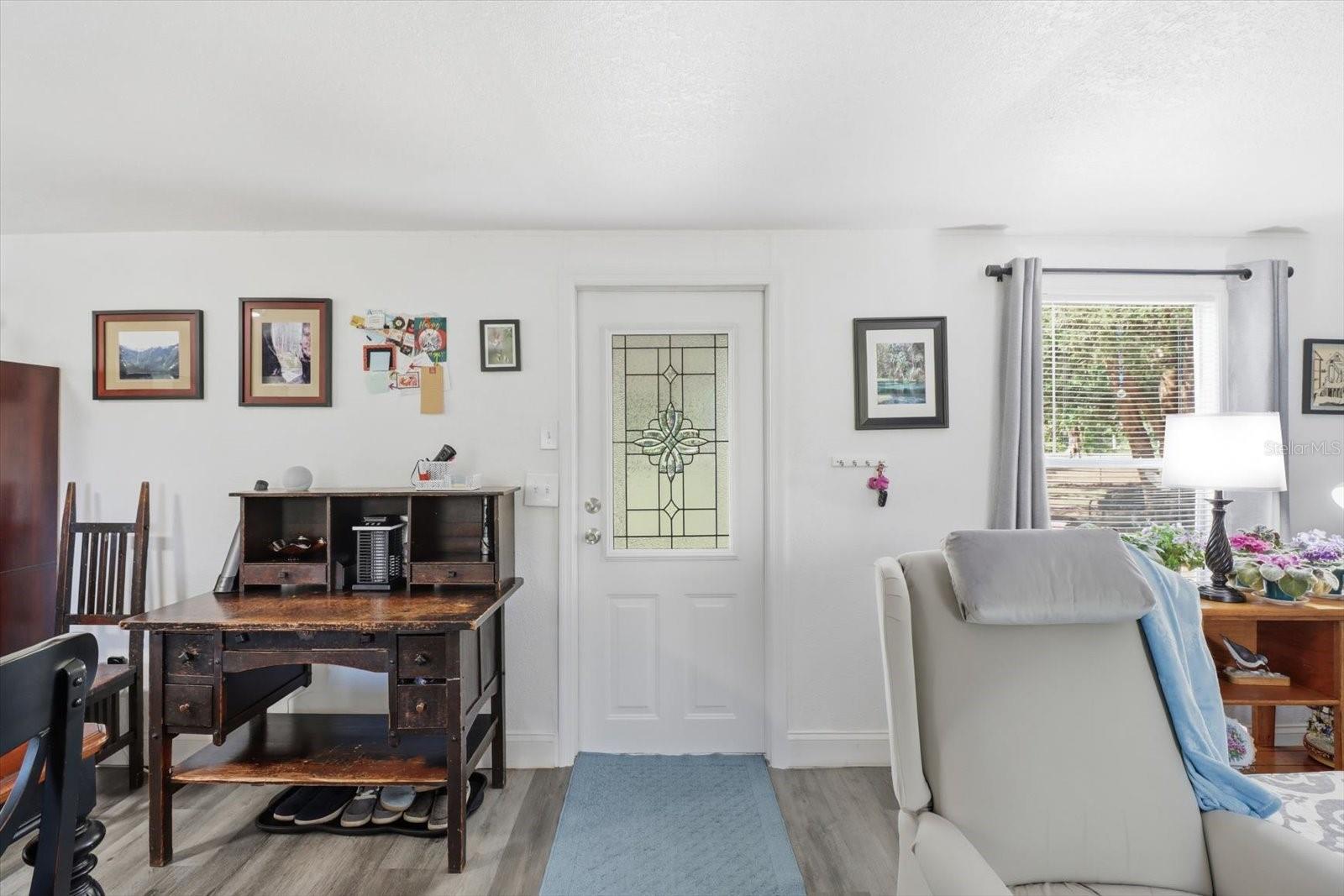 Image 13 of 43 For 8515 Orangetree Street