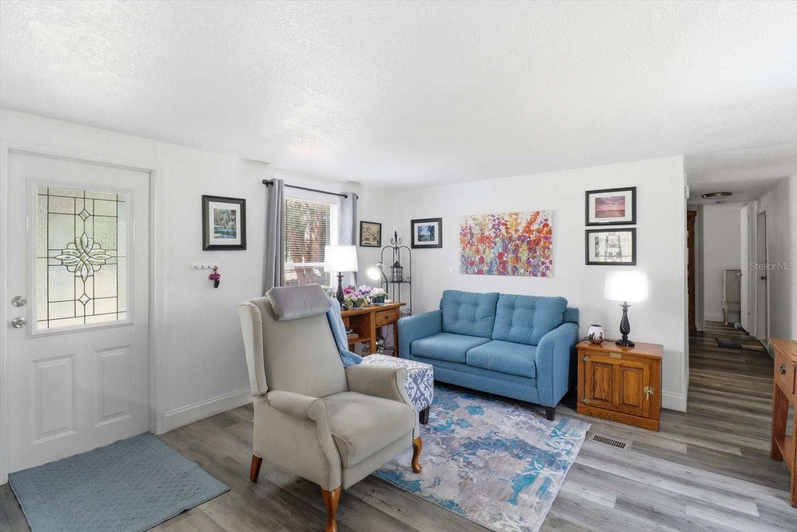 Image 15 of 43 For 8515 Orangetree Street