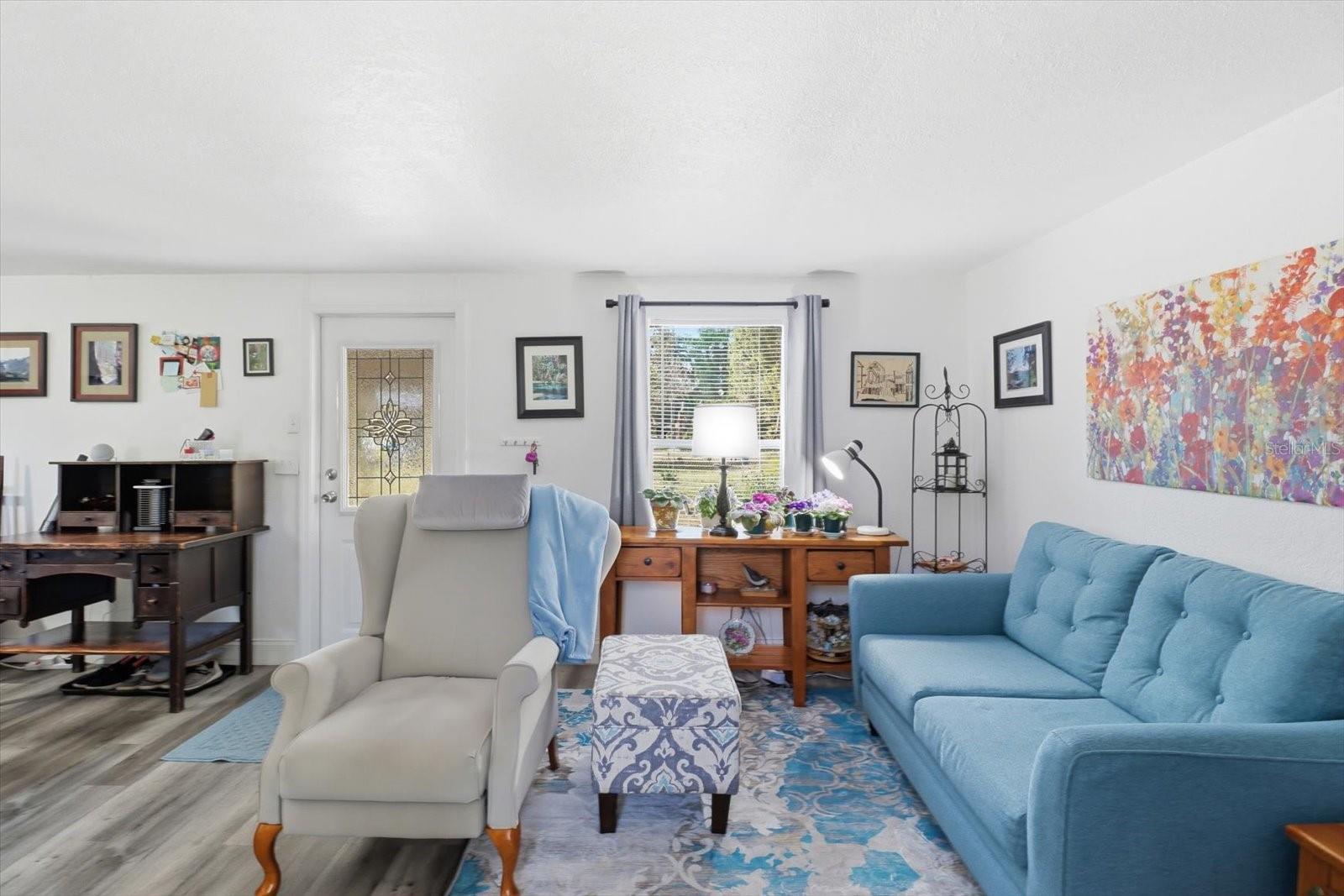 Image 16 of 43 For 8515 Orangetree Street
