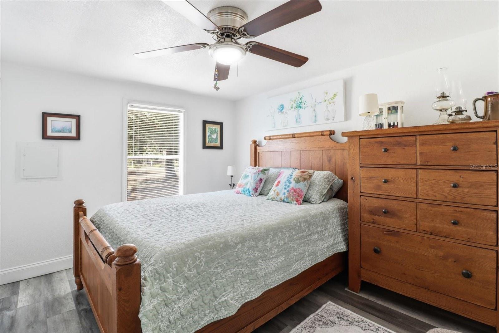Image 30 of 43 For 8515 Orangetree Street