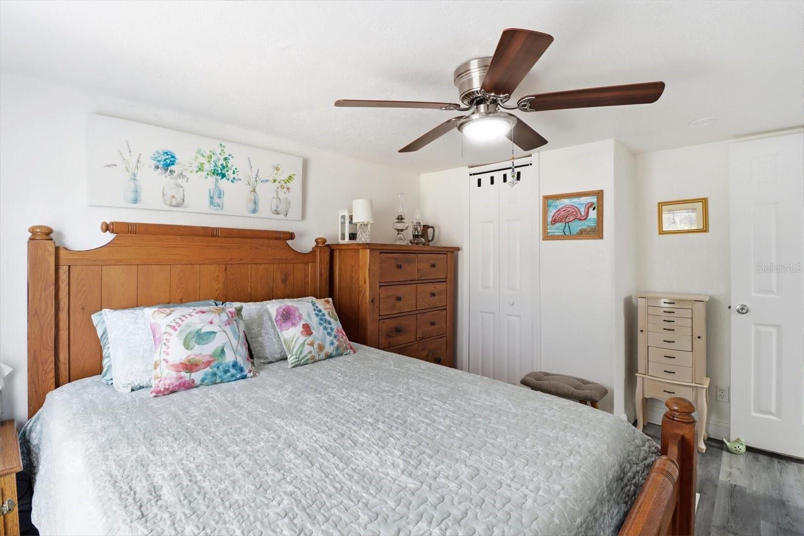 Image 32 of 43 For 8515 Orangetree Street