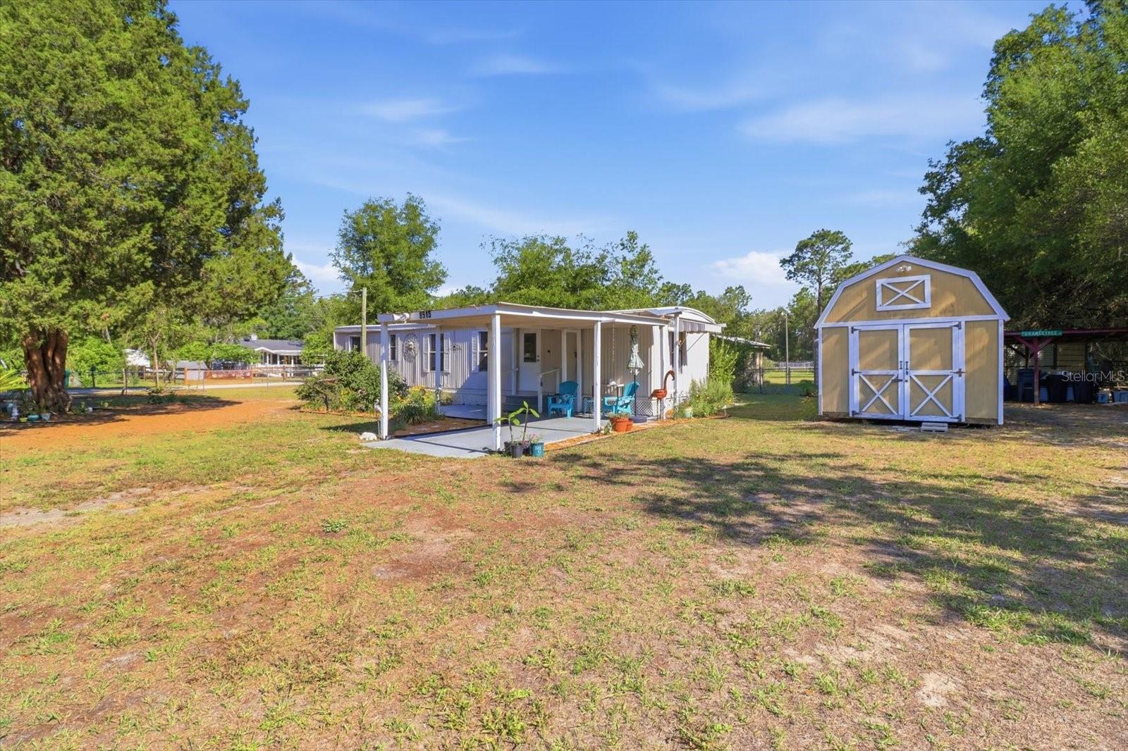 Image 4 of 43 For 8515 Orangetree Street