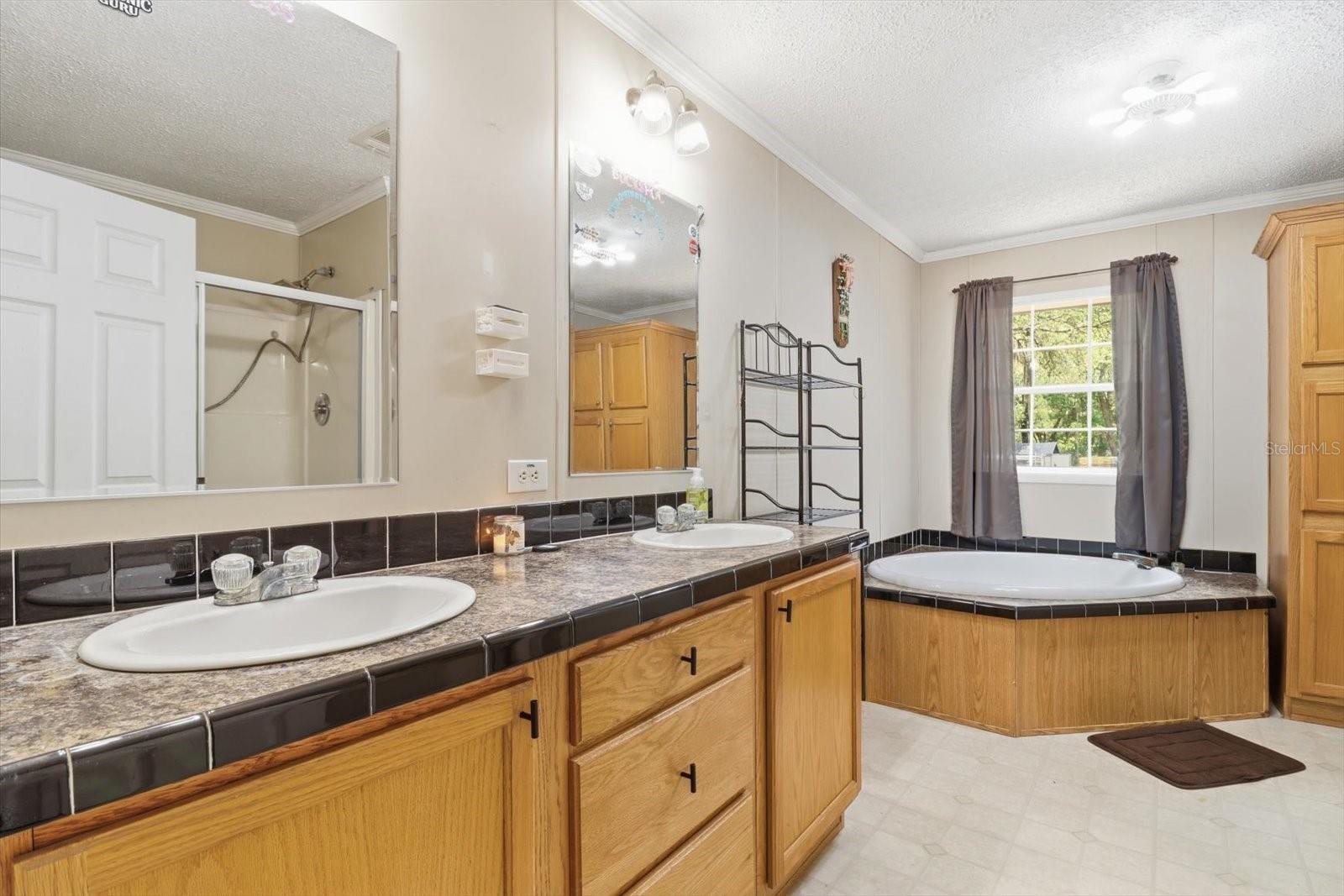 Image 14 of 35 For 10382 Killarney Street