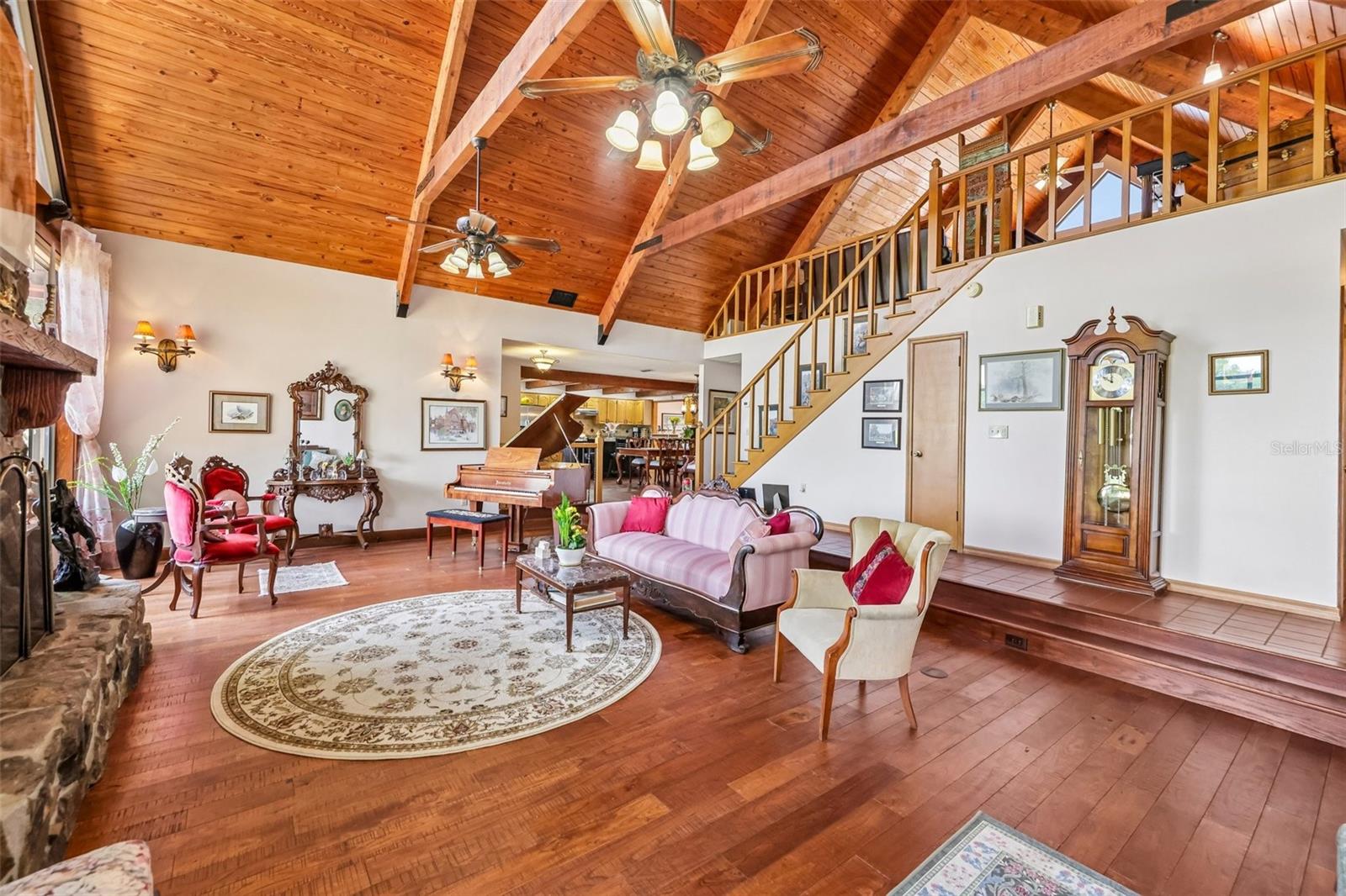 Image 13 of 93 For 35841 Timbertop Lane