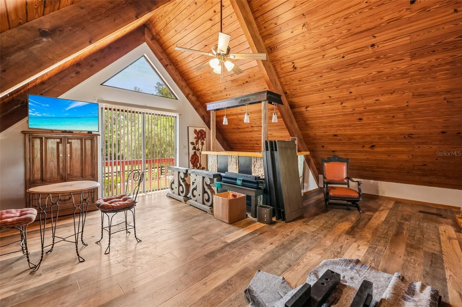 Image 39 of 93 For 35841 Timbertop Lane