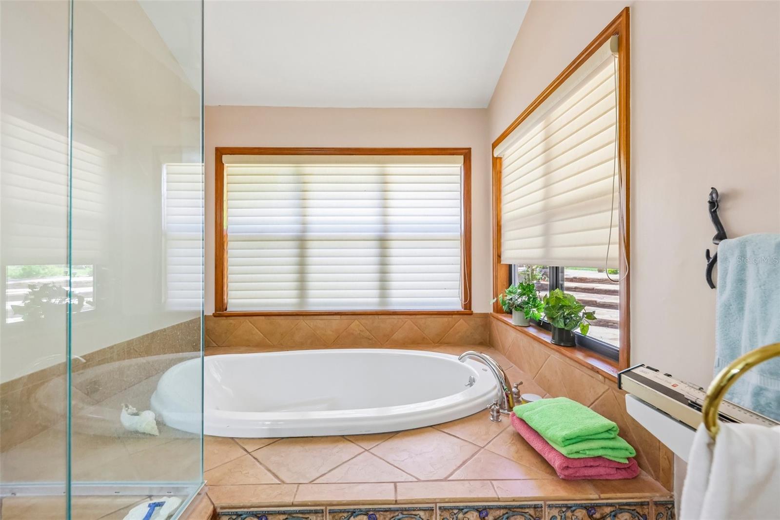 Image 42 of 93 For 35841 Timbertop Lane