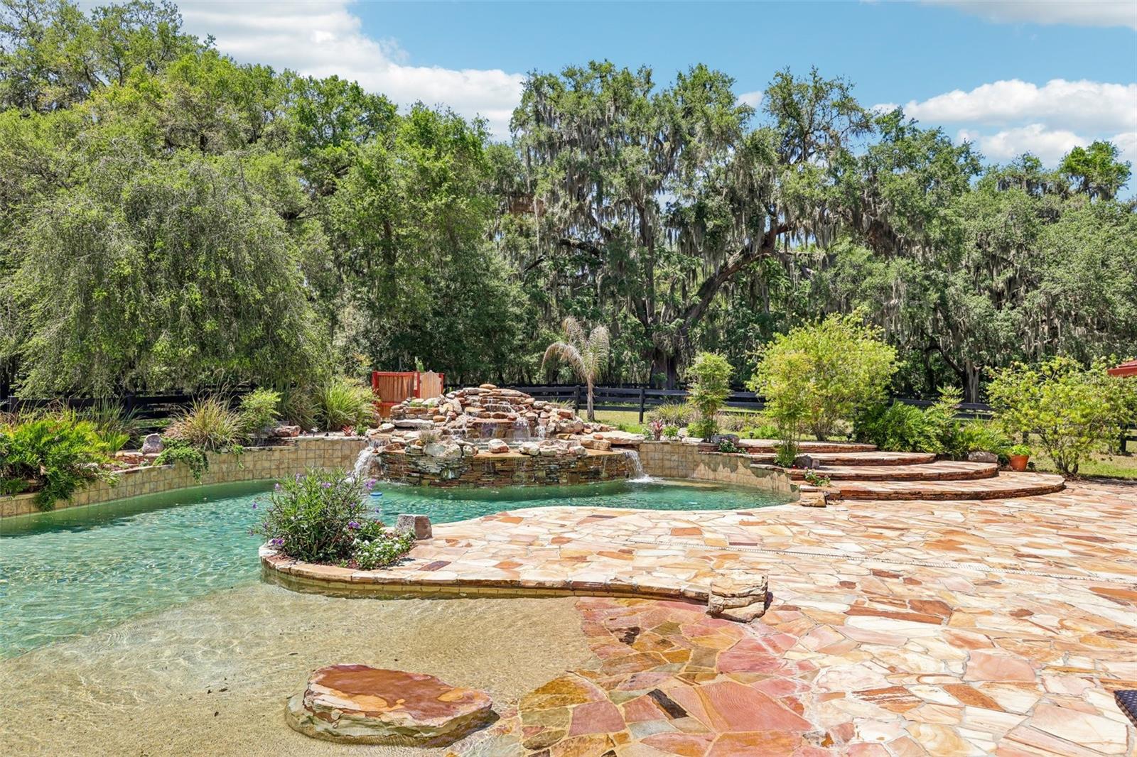 Image 48 of 93 For 35841 Timbertop Lane