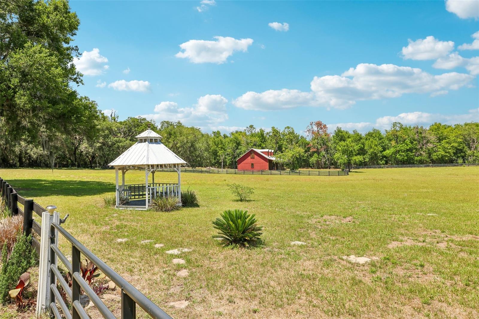 Image 8 of 93 For 35841 Timbertop Lane