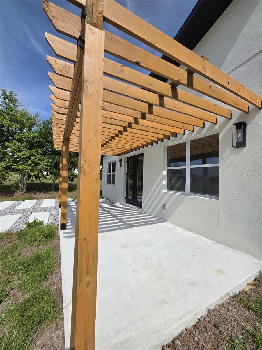Image 6 of 29 For 17951 62 Street