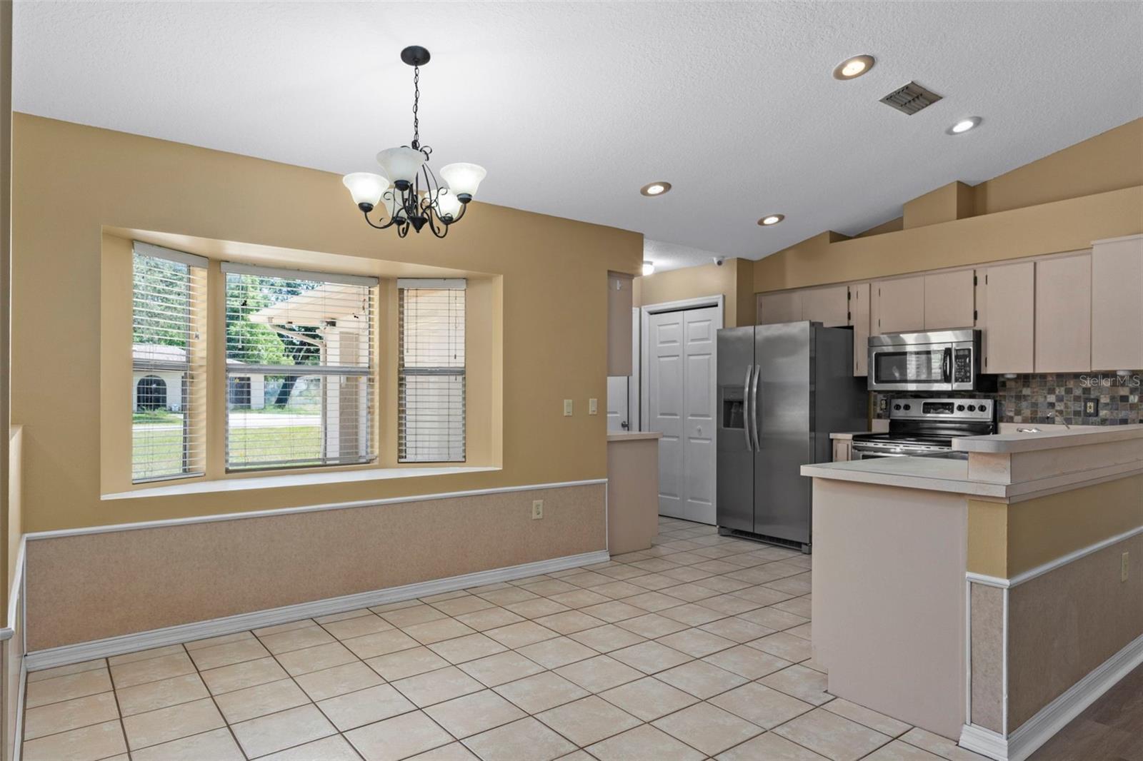 Image 11 of 48 For 6236 Pinedale Circle