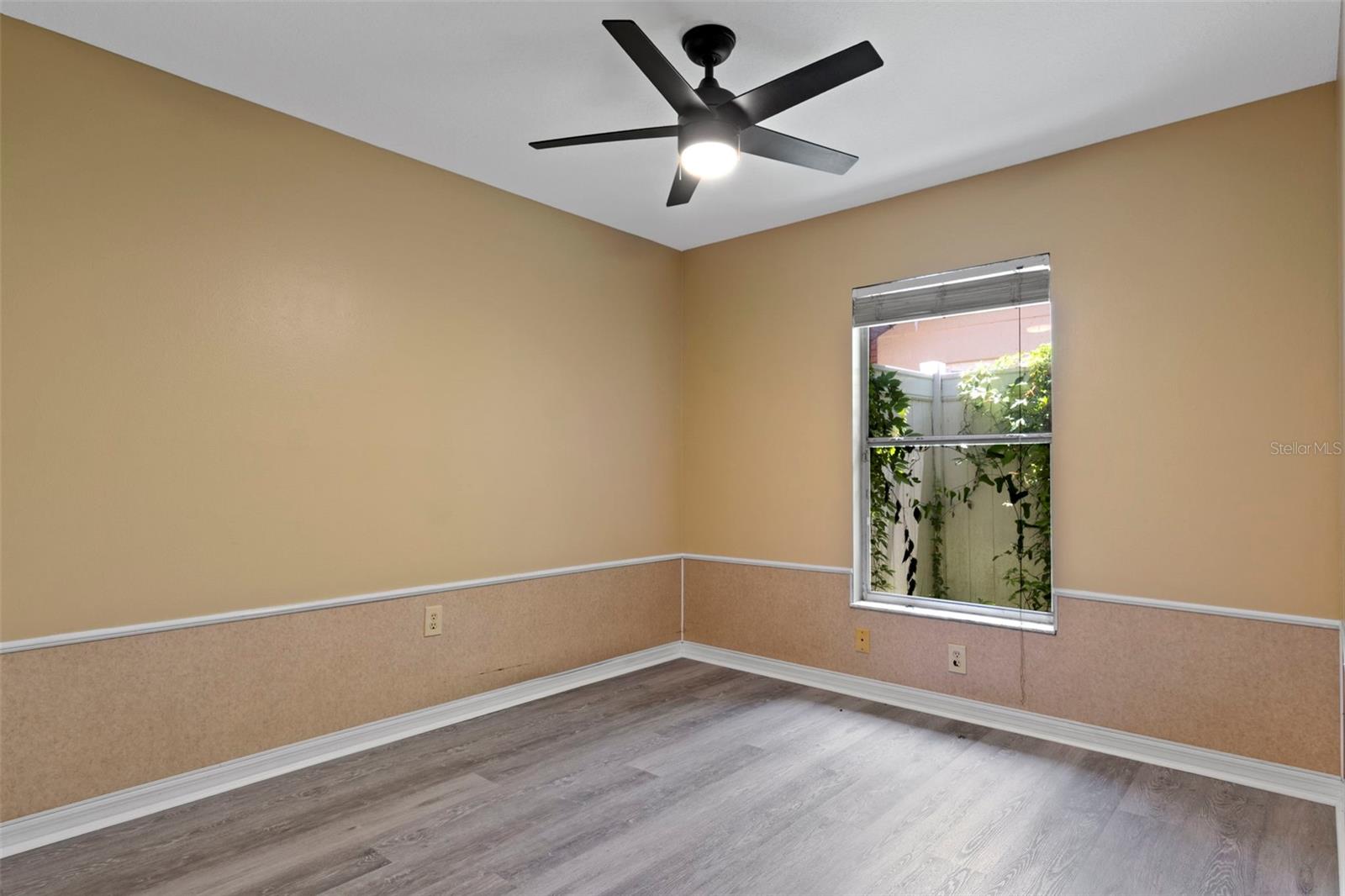 Image 25 of 48 For 6236 Pinedale Circle