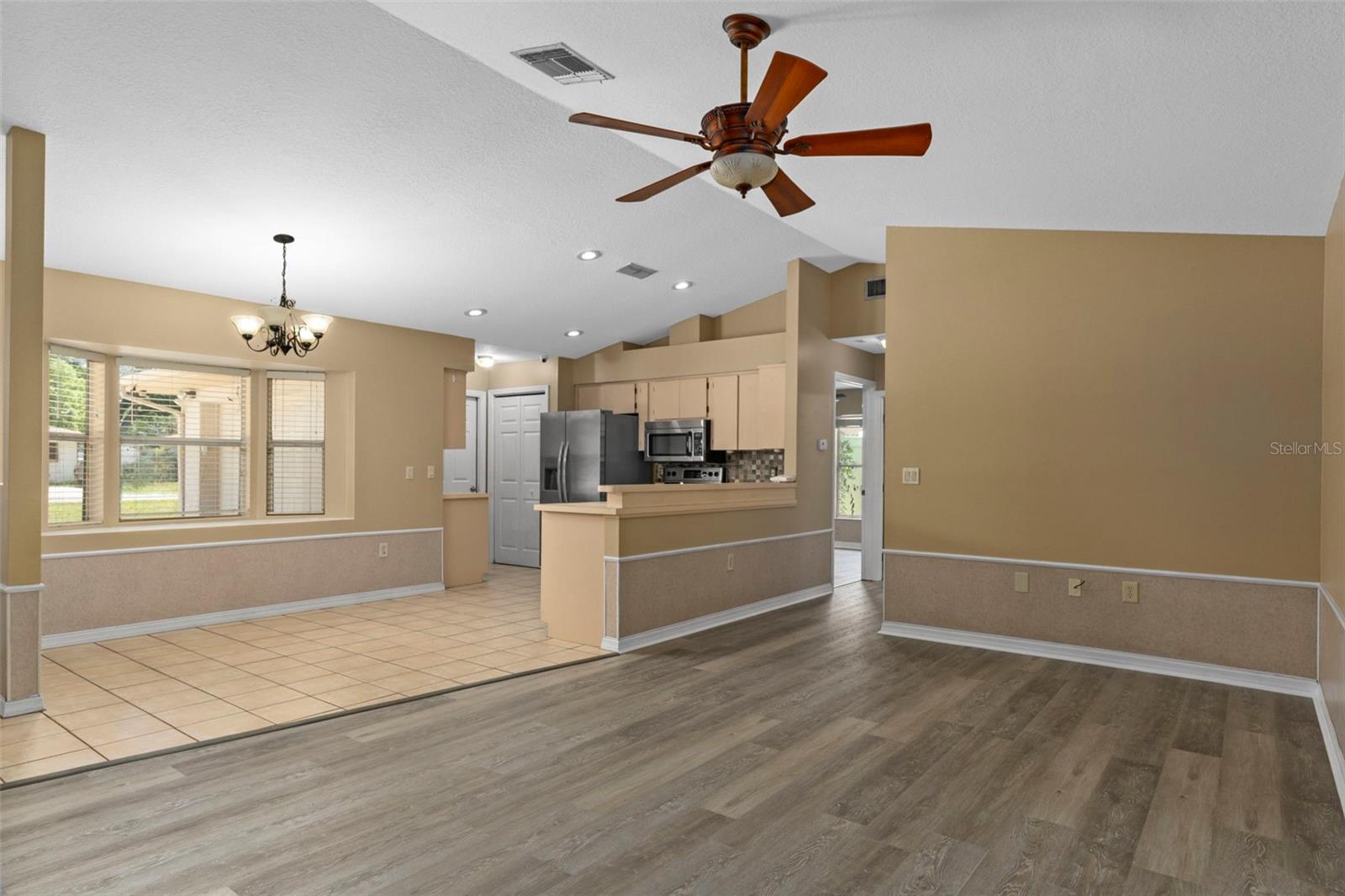 Image 9 of 48 For 6236 Pinedale Circle