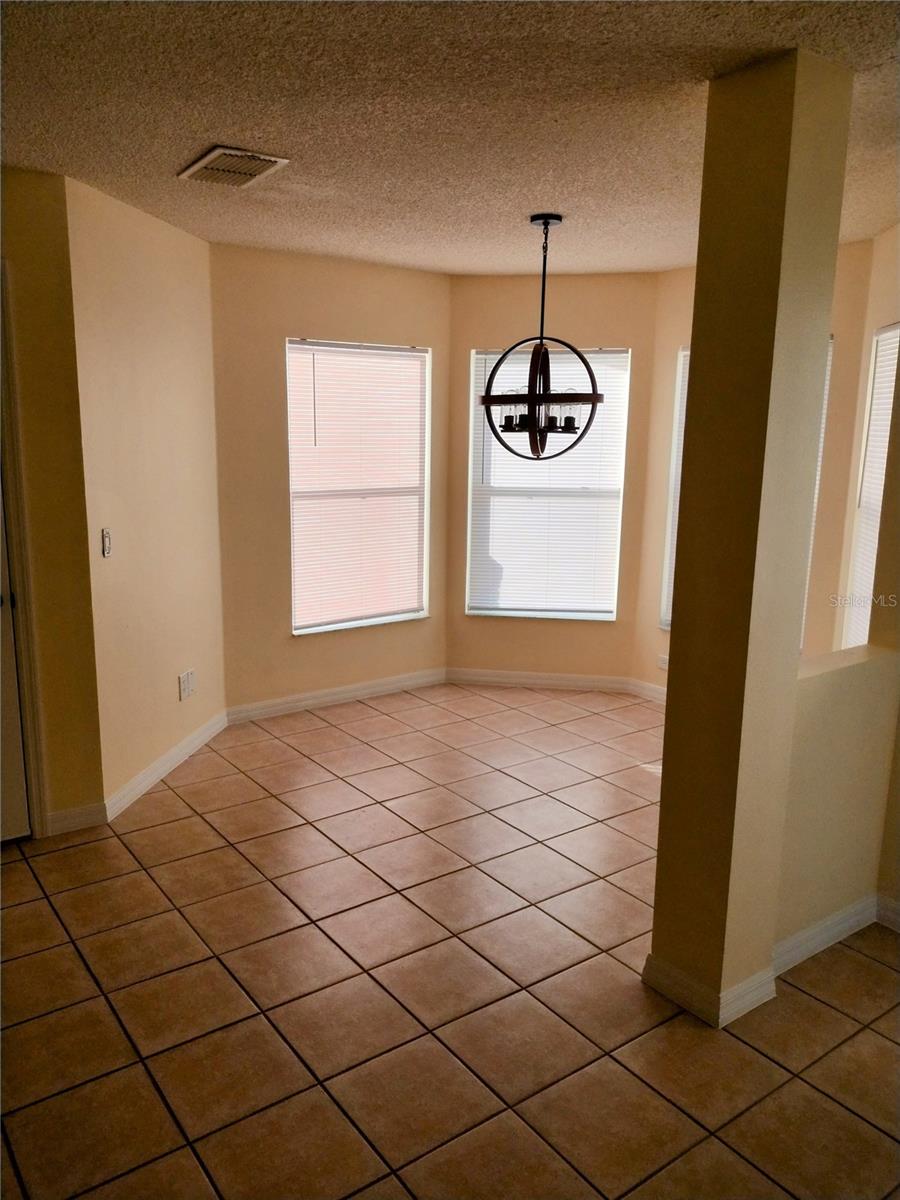 Image 4 of 18 For 9013 91st Circle