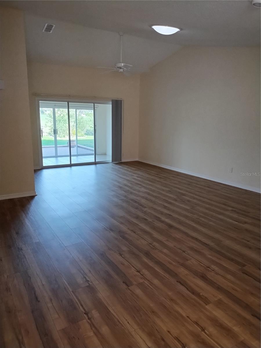 Image 8 of 18 For 9013 91st Circle