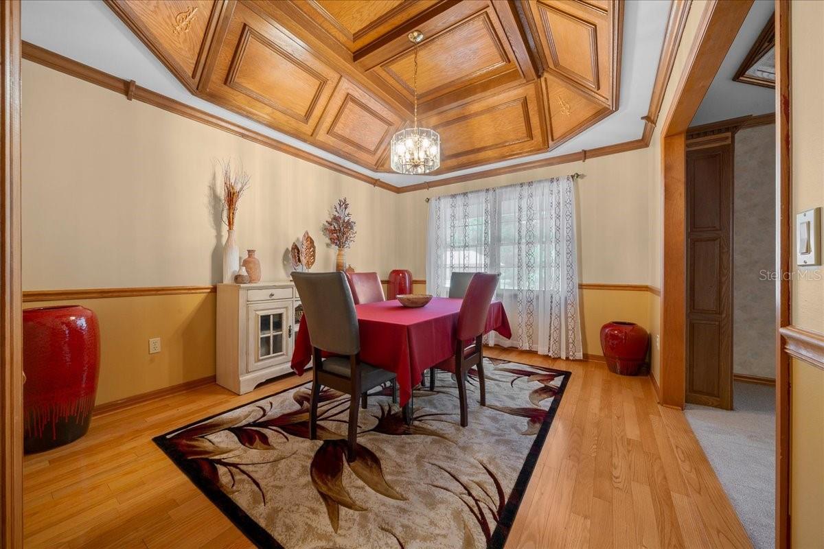 Image 14 of 52 For 11 Sycamore Court W