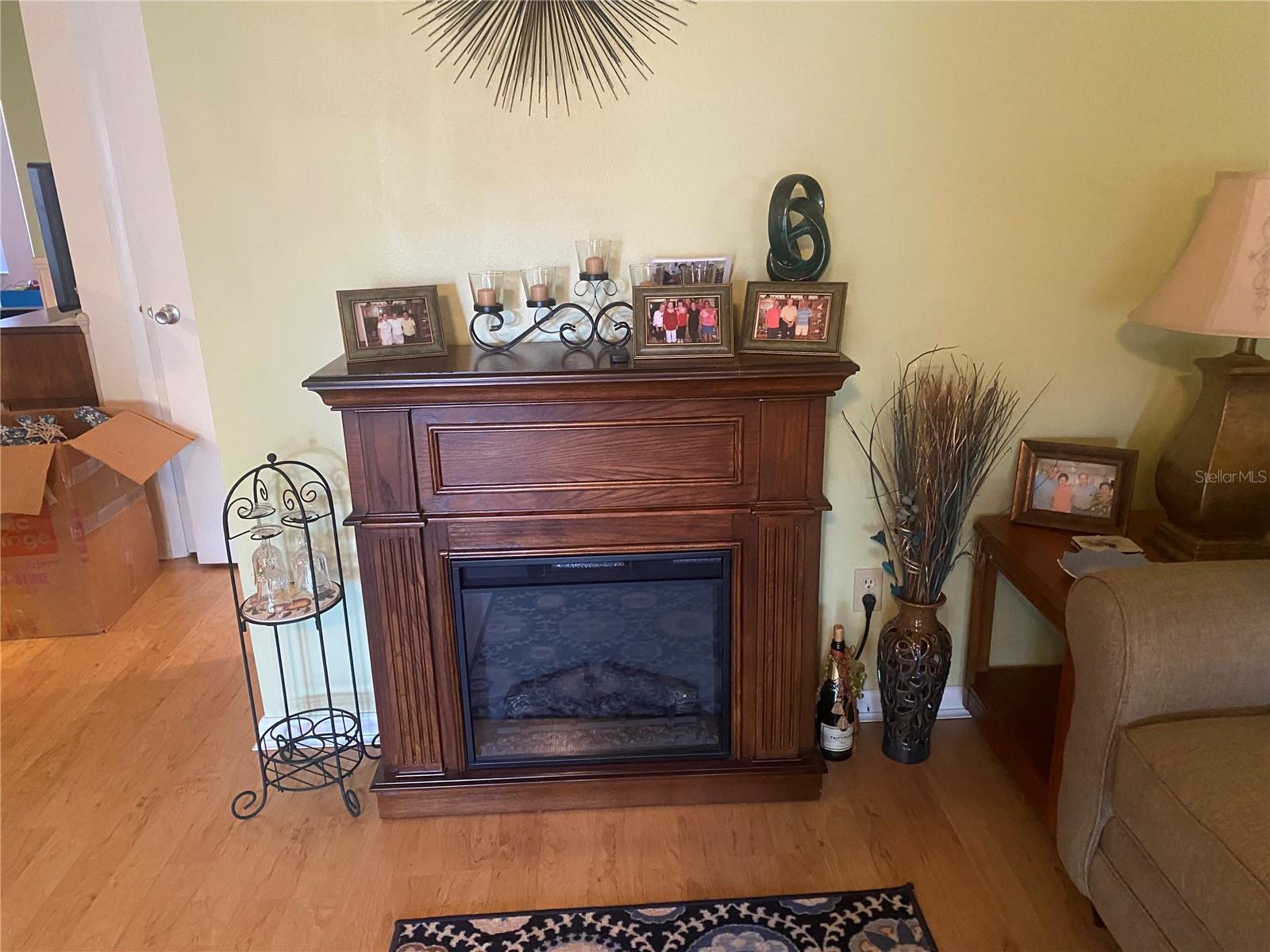 Image 12 of 49 For 9802 88th Terrace C