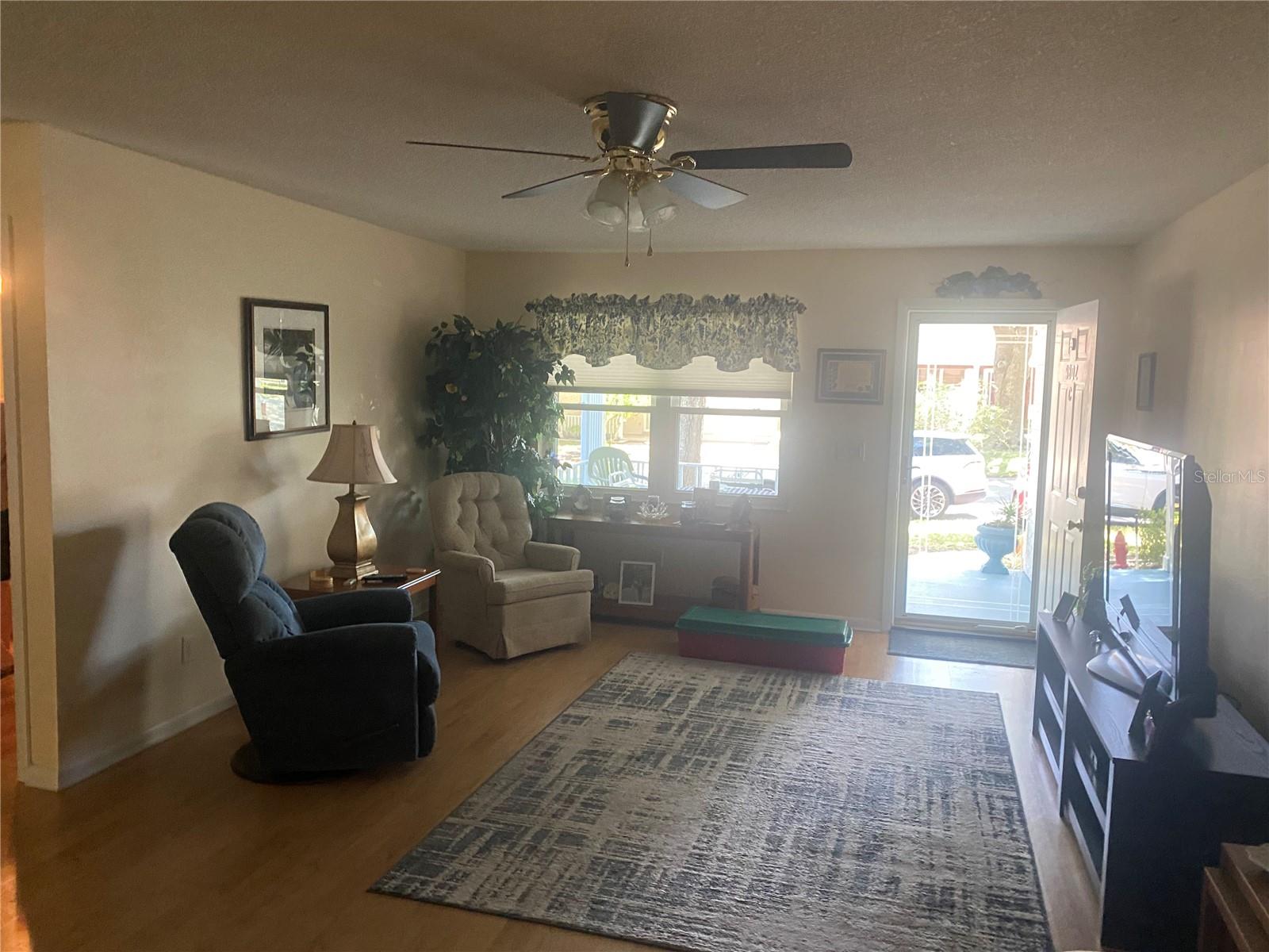 Image 14 of 49 For 9802 88th Terrace C