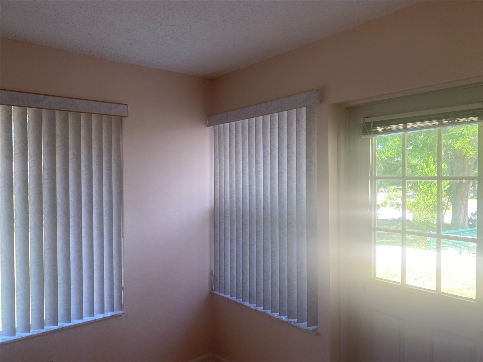 Image 33 of 49 For 9802 88th Terrace C