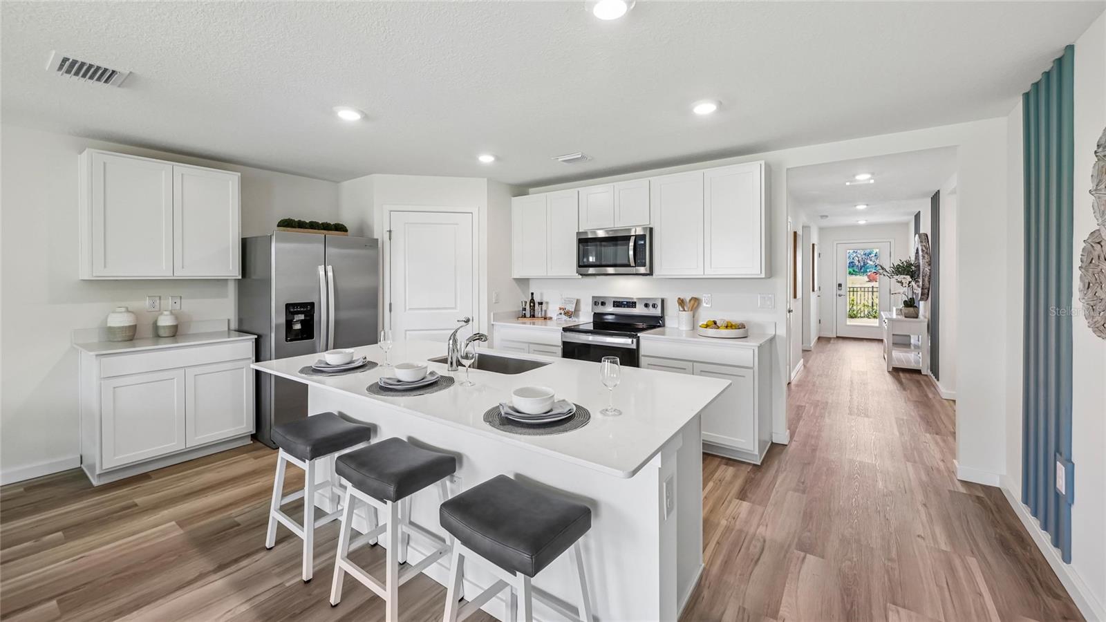 Image 6 of 18 For 7223 112th Lane