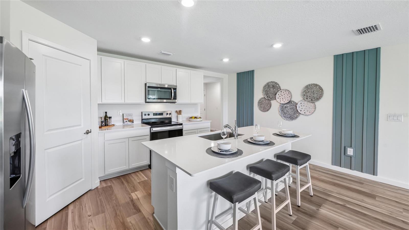 Image 7 of 18 For 7223 112th Lane