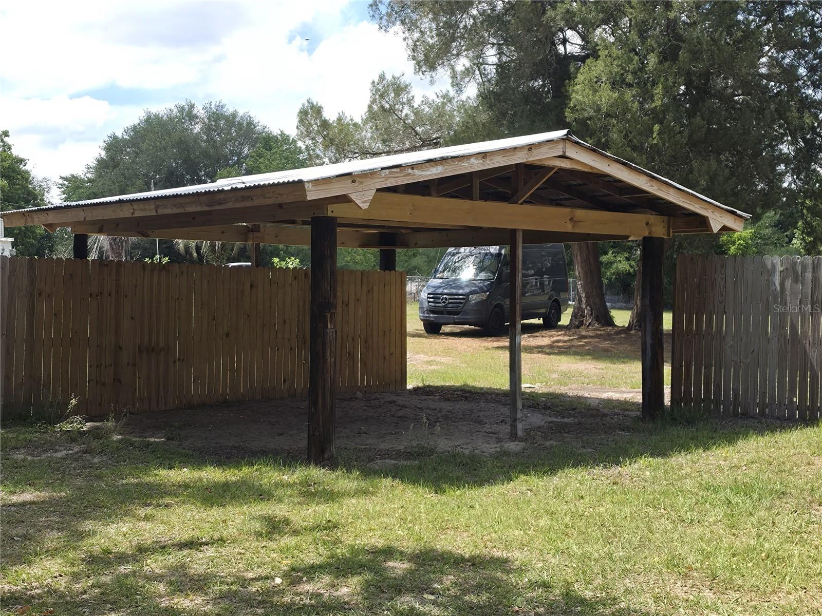 Image 11 of 19 For 8552 128th Lane