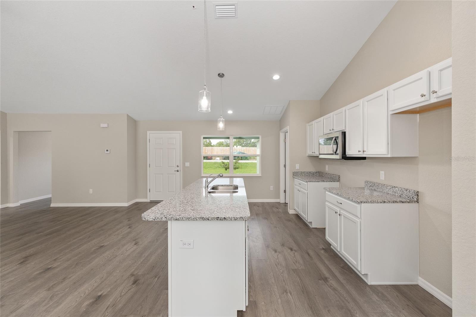 Image 14 of 37 For 3853 Soundview Drive