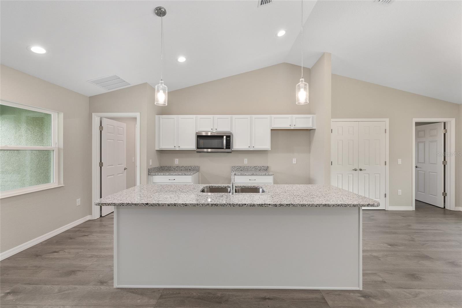 Image 16 of 37 For 3853 Soundview Drive
