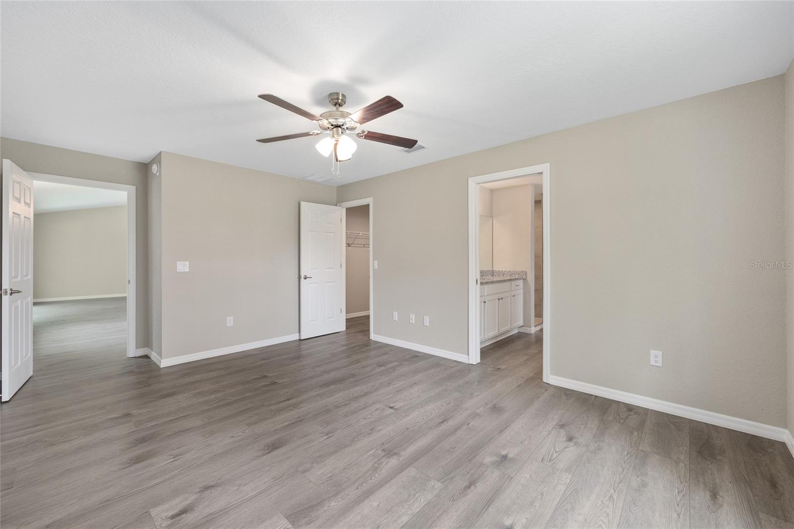 Image 22 of 37 For 3853 Soundview Drive