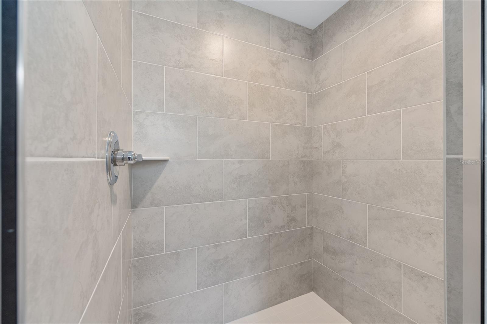 Image 26 of 37 For 3853 Soundview Drive