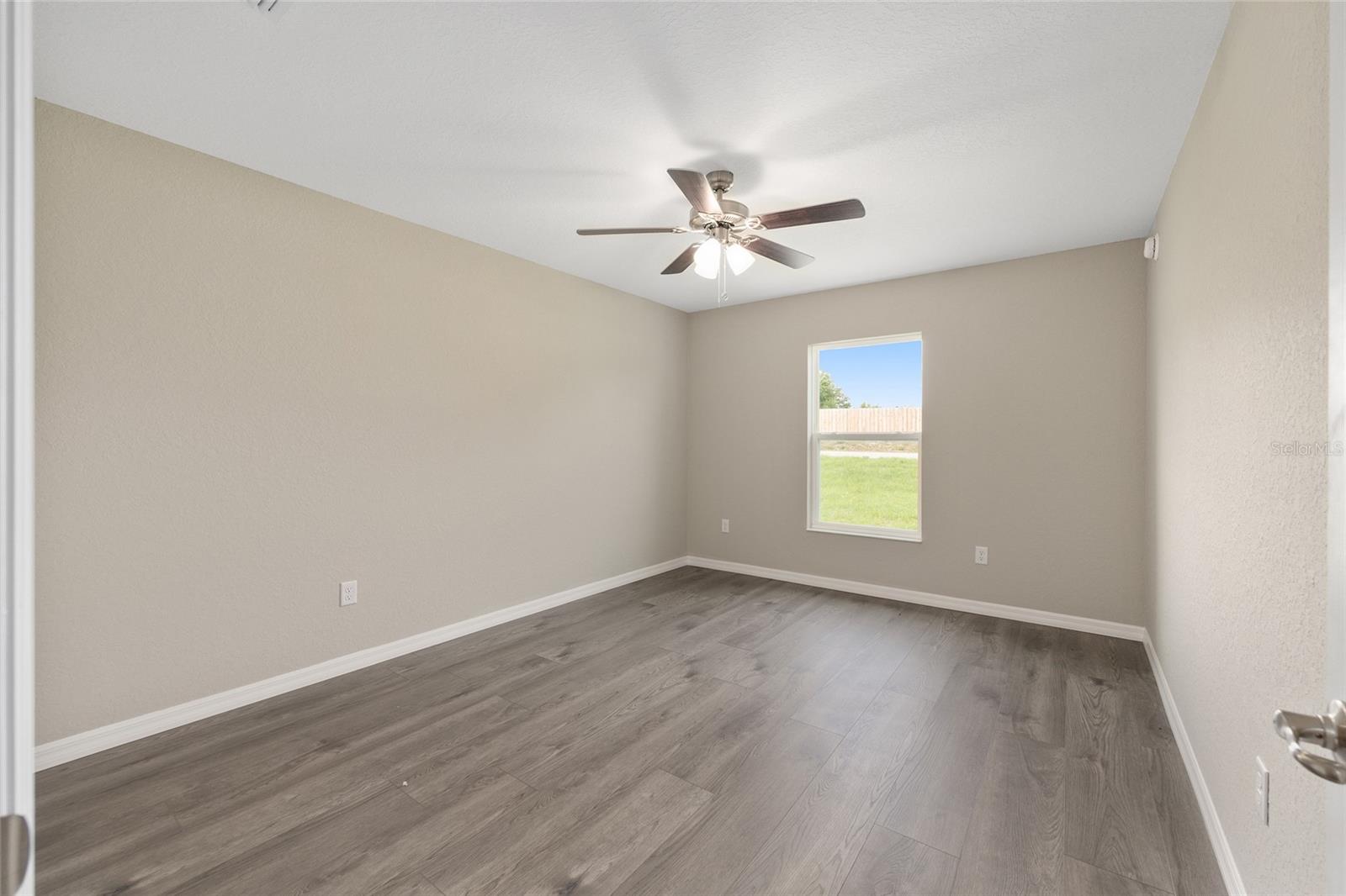 Image 30 of 37 For 3853 Soundview Drive