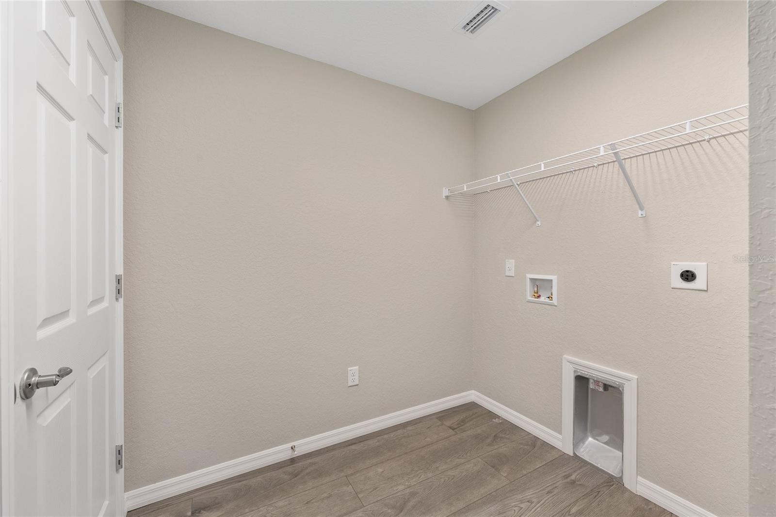 Image 36 of 37 For 3853 Soundview Drive