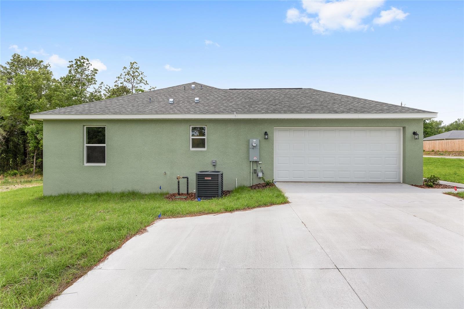 Image 4 of 37 For 3853 Soundview Drive