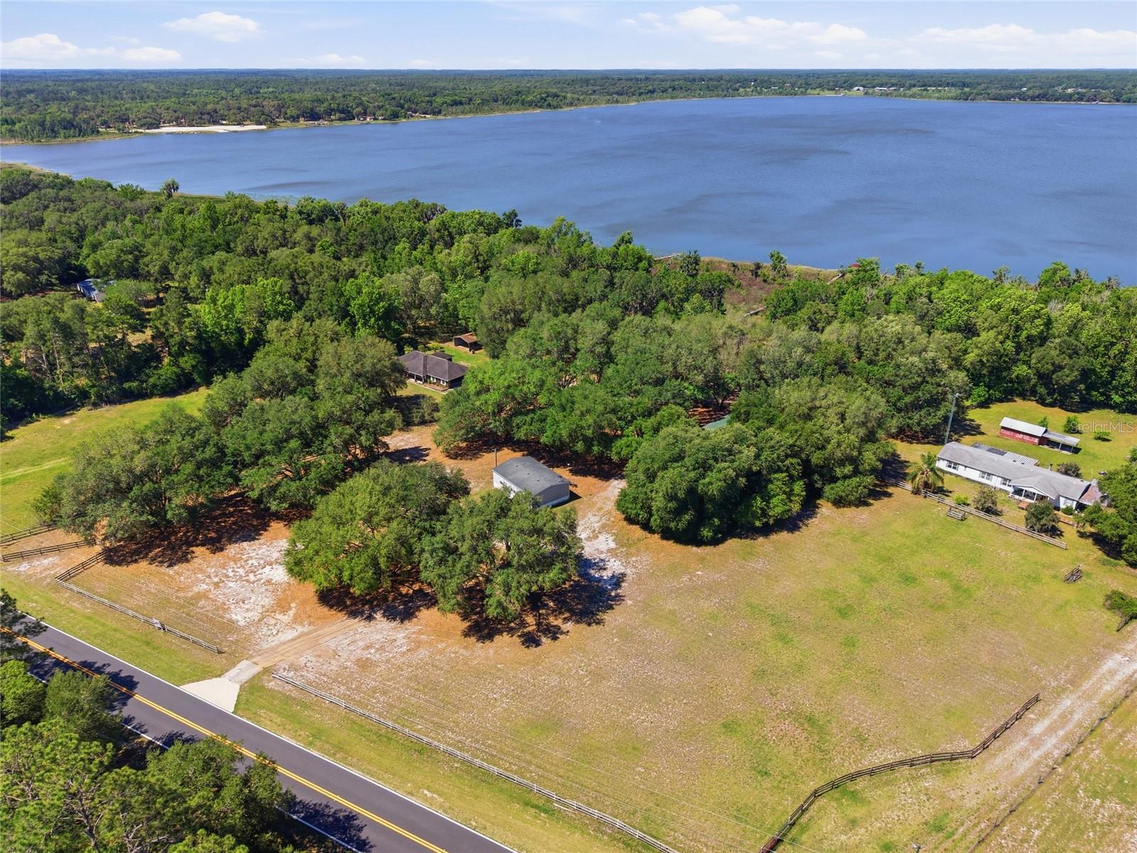 Details for 3980 183rd Avenue Road, OCKLAWAHA, FL 32179
