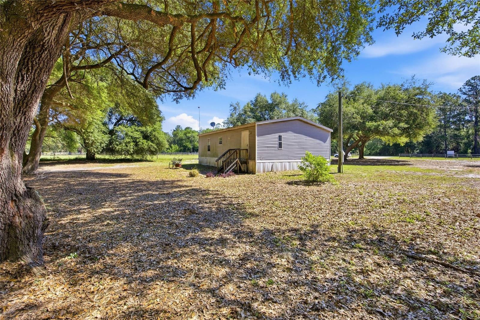 Image 17 of 52 For 3980 183rd Avenue Road