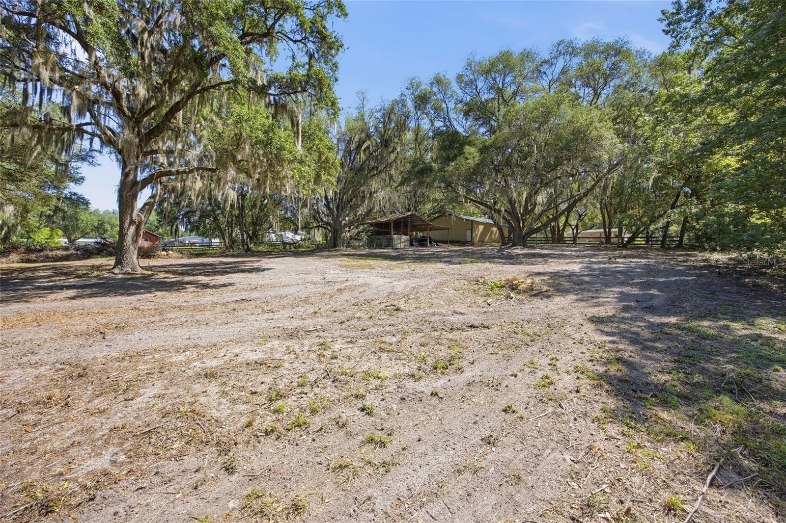 Image 30 of 52 For 3980 183rd Avenue Road