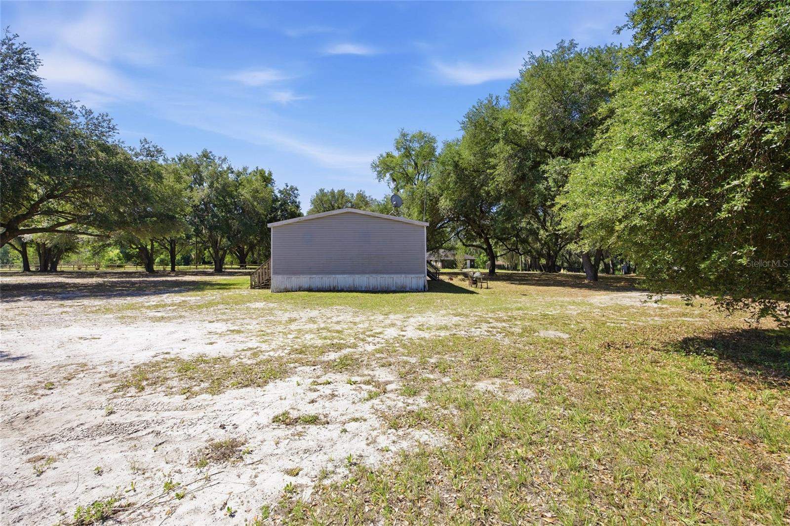 Image 40 of 52 For 3980 183rd Avenue Road
