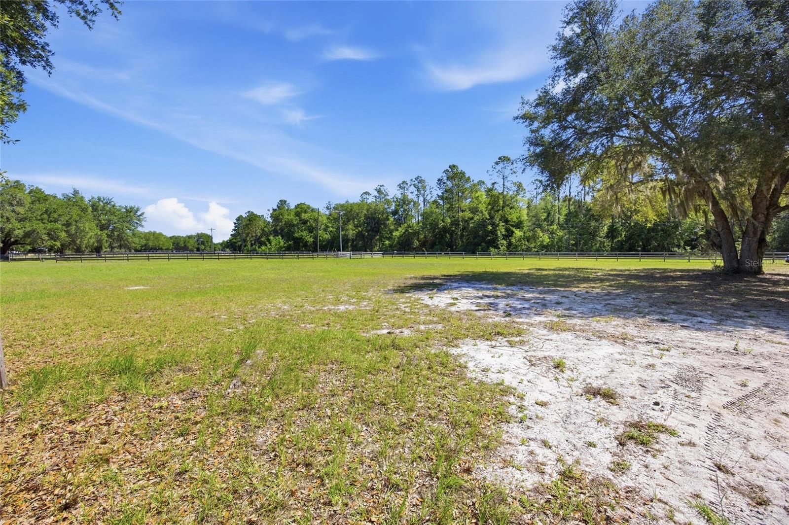 Image 41 of 52 For 3980 183rd Avenue Road