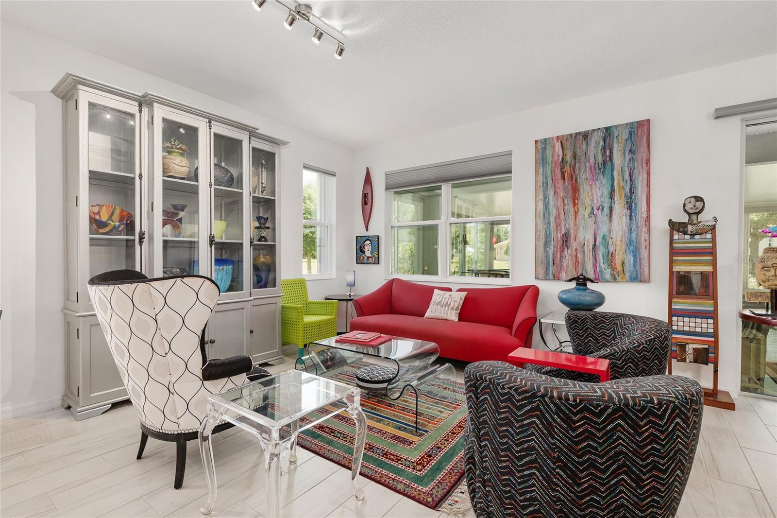Image 11 of 63 For 9814 92nd Street