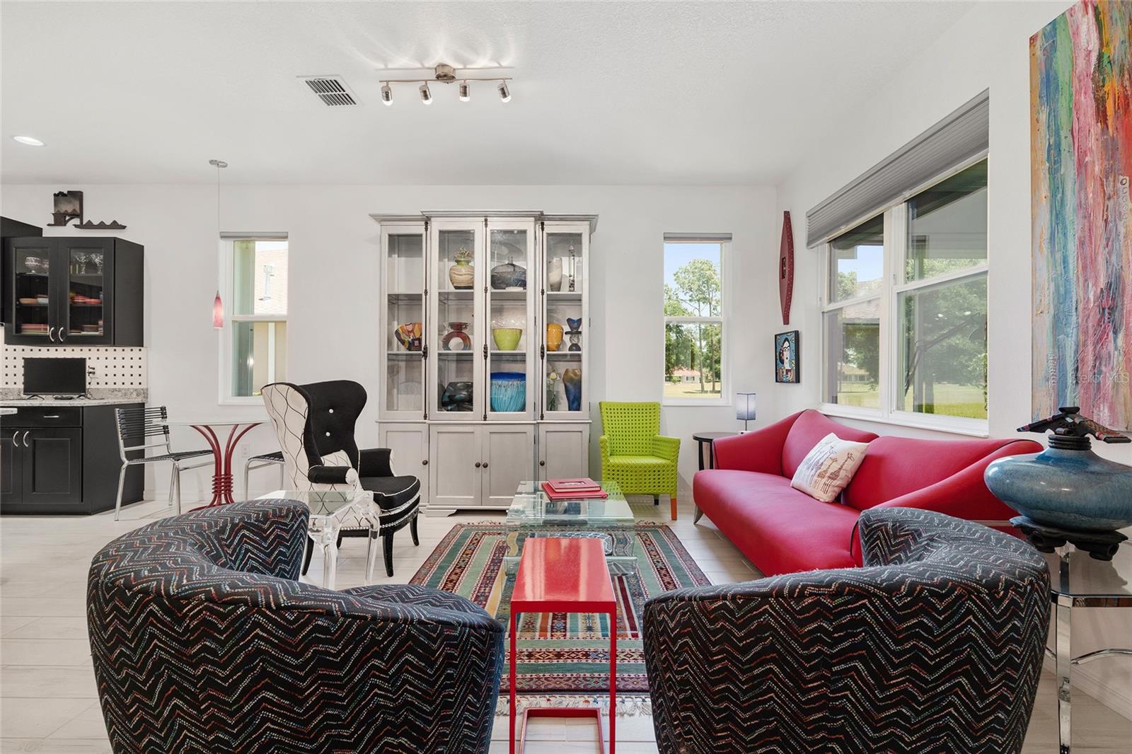 Image 14 of 63 For 9814 92nd Street