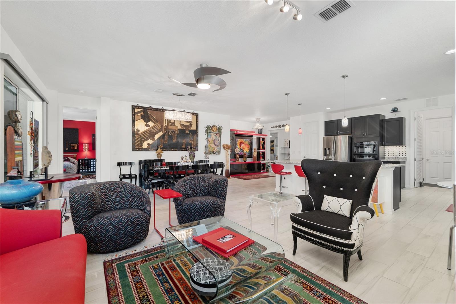 Image 16 of 63 For 9814 92nd Street