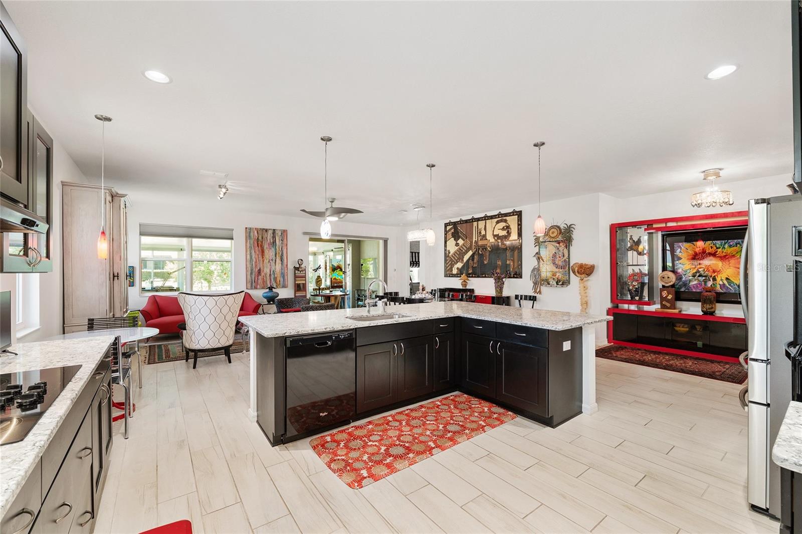 Image 30 of 63 For 9814 92nd Street