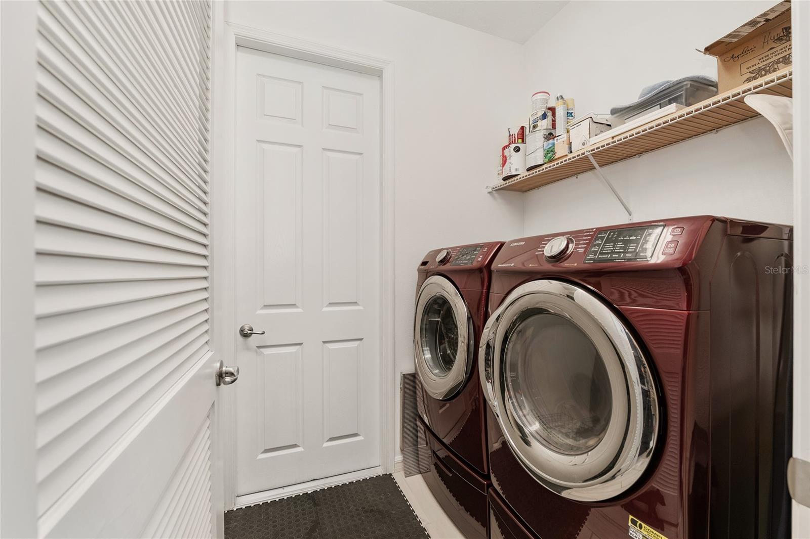 Image 44 of 63 For 9814 92nd Street