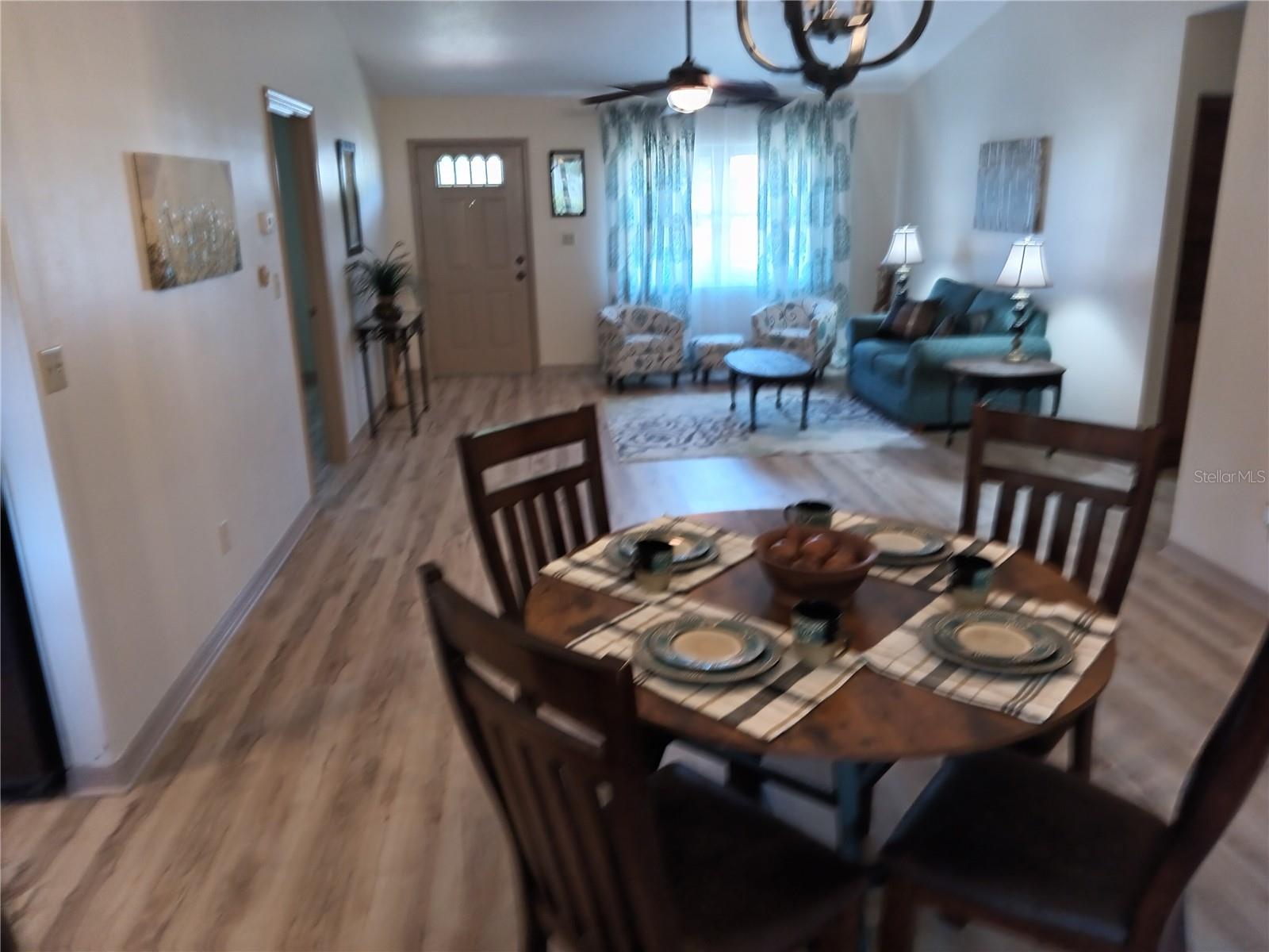 Image 7 of 32 For 4008 61 Place