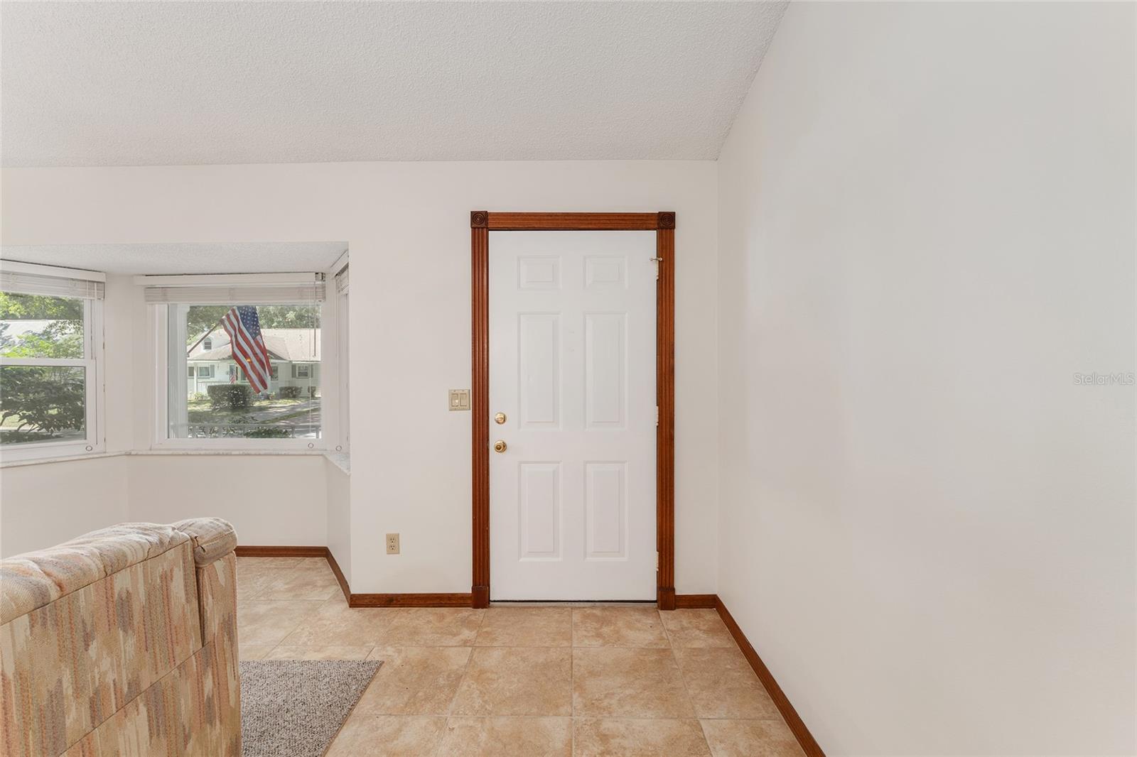 Image 12 of 52 For 8560 93rd Lane G