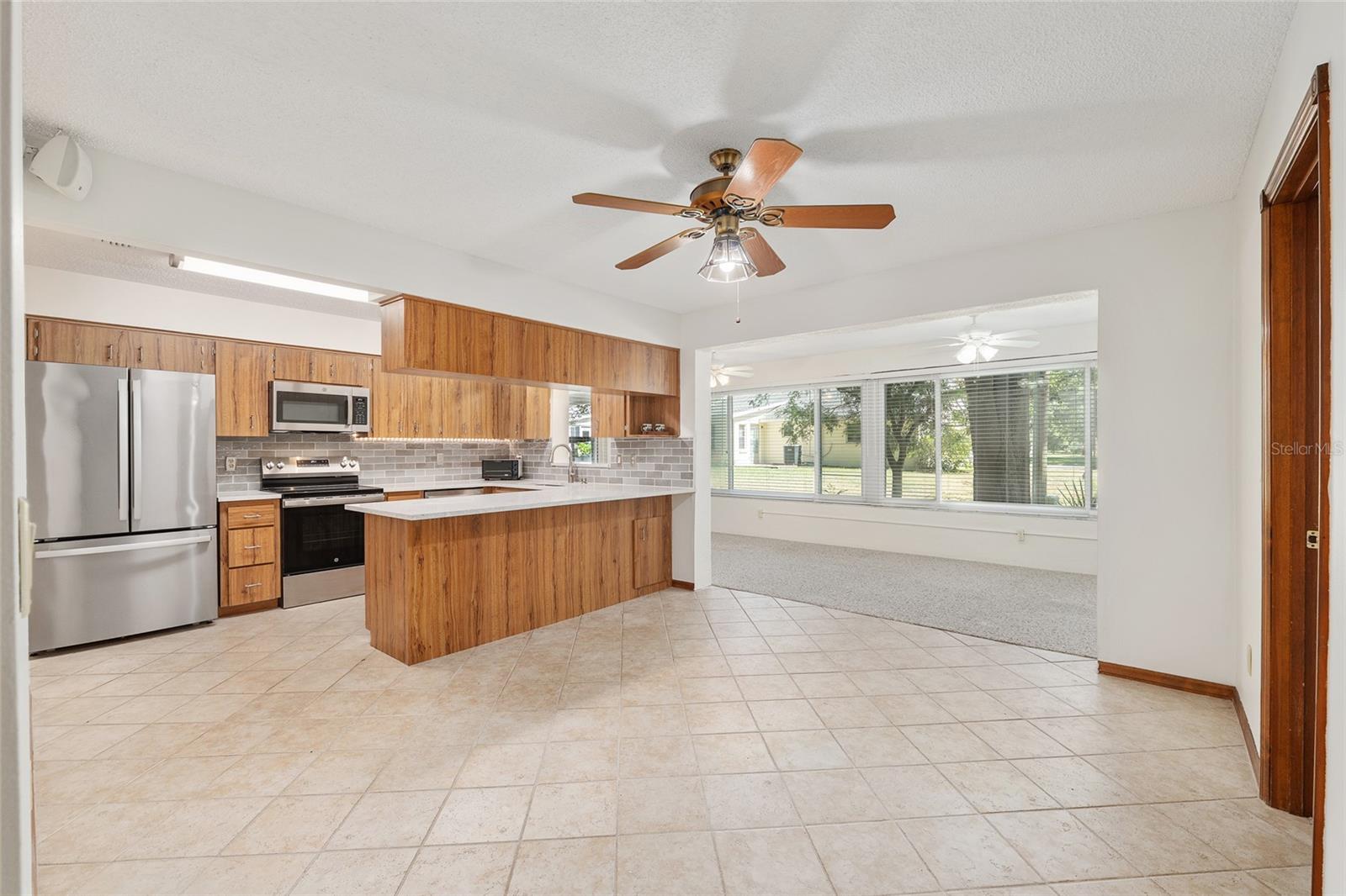 Image 24 of 52 For 8560 93rd Lane G