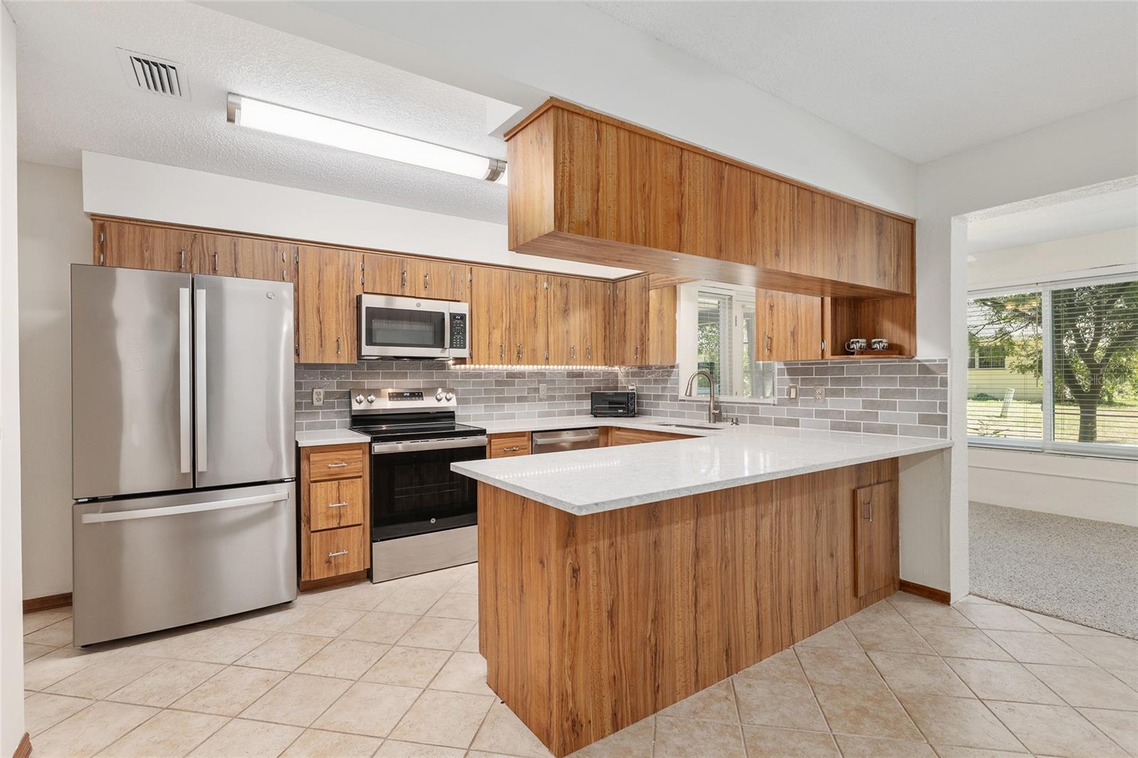Image 26 of 52 For 8560 93rd Lane G