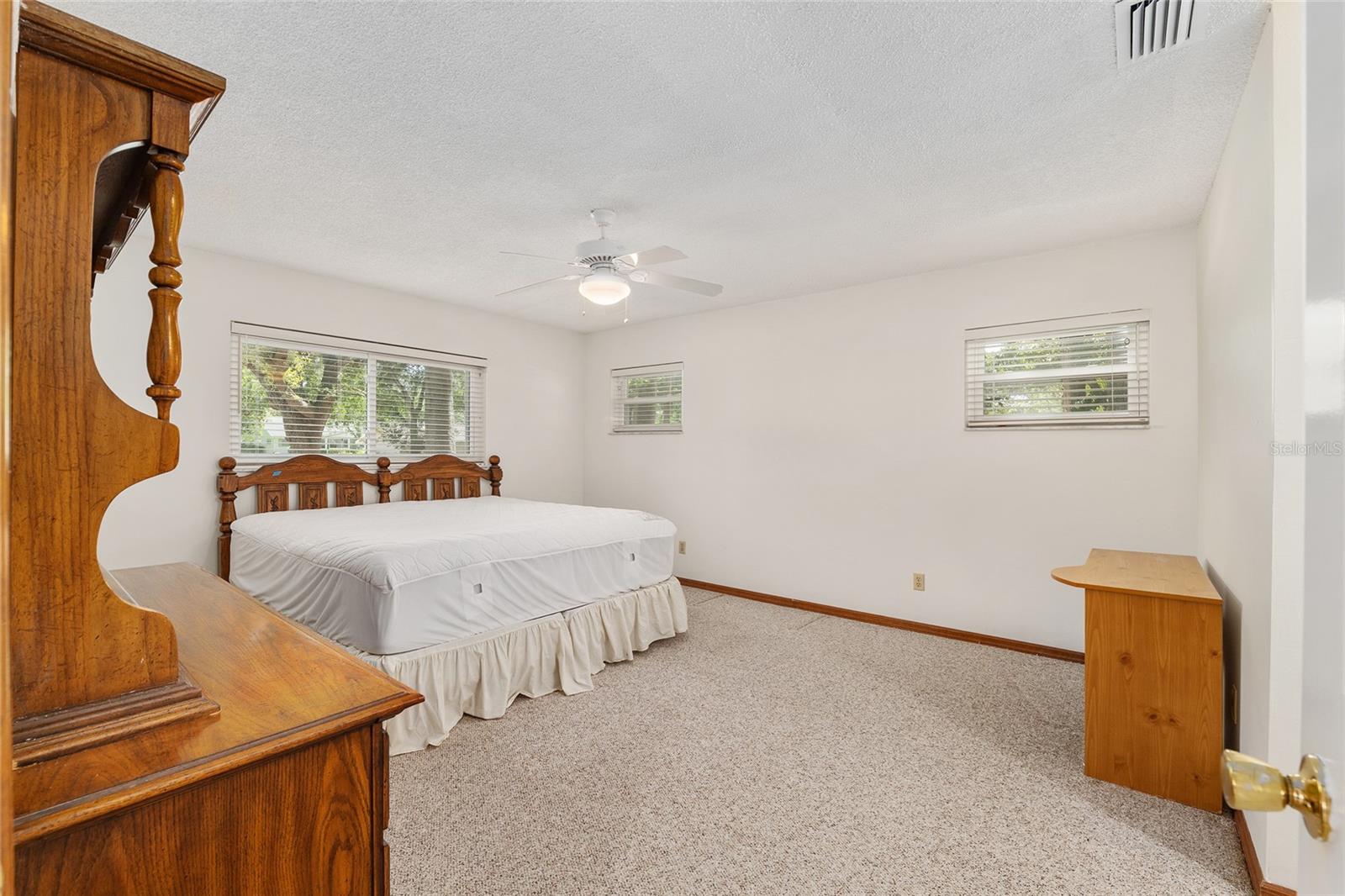 Image 31 of 52 For 8560 93rd Lane G
